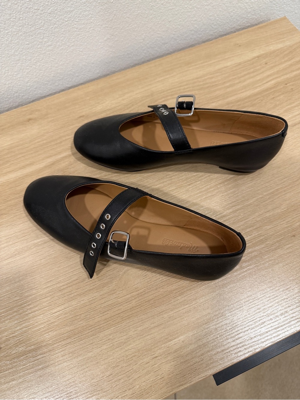 Madewell The Remy Mary Jane Flat with adjustable buckle straps in black leather - Picture 11 of 12